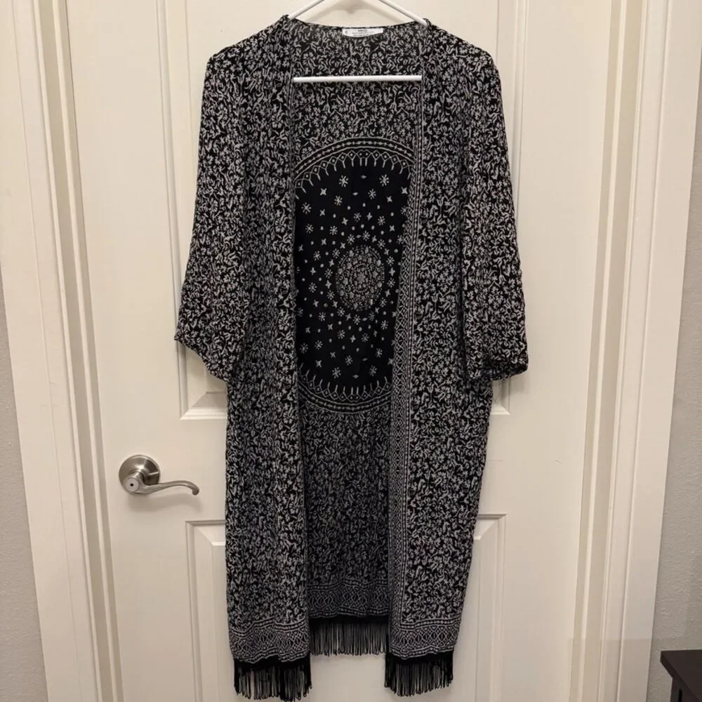 MNG Collection Black White Boho Kimono Cardigan‎ Fringe Hem XS